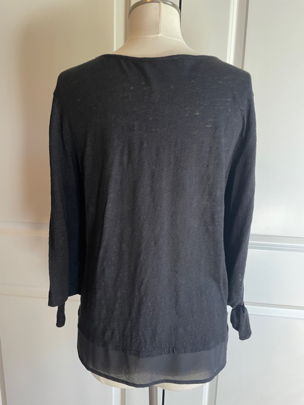 Sanctuary Black Long Sleeve Linen V-Neck Blouse with Tie Sleeves Size Large - Picture 4 of 7